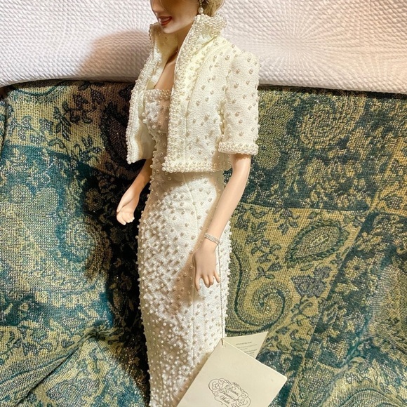 Franklin Mint Princess Diana Doll - Picture 5 of 12